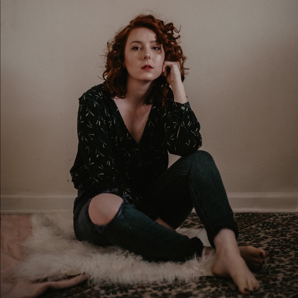 MEET YOUR POSHER, CHARITY! - Picture 2 of 2